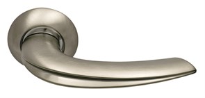 Ручка дверная на круглой розетке  Archie  SILLUR 120 S.CHROME/P.CHROME хром матовый/хром