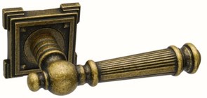 Ручка дверная на квадратной розетке  Adden Bau CASTELLO VQ212 AGED BRONZE Состаренная бронза