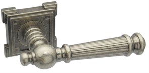 Ручка дверная на квадратной розетке  Adden Bau CASTELLO  VQ212 AGED SILVER Состаренное серебро