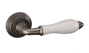 Ручка дверная на круглой розетке  Adden Bau PORCELLANA V214 AGED SILVER Состаренное серебро